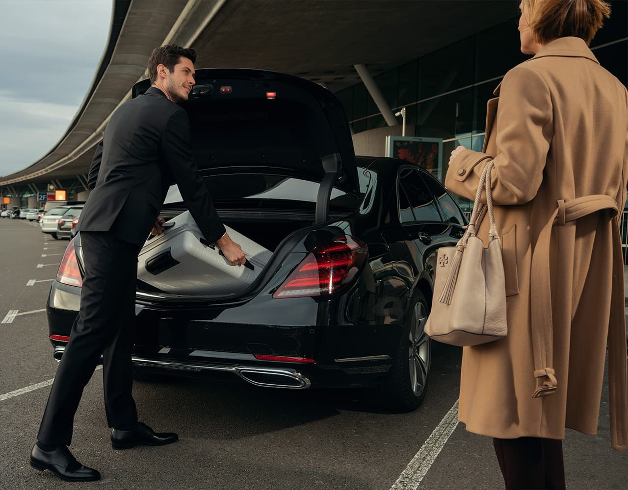 Top Reasons to Choose a Professional Car Service in Seattle