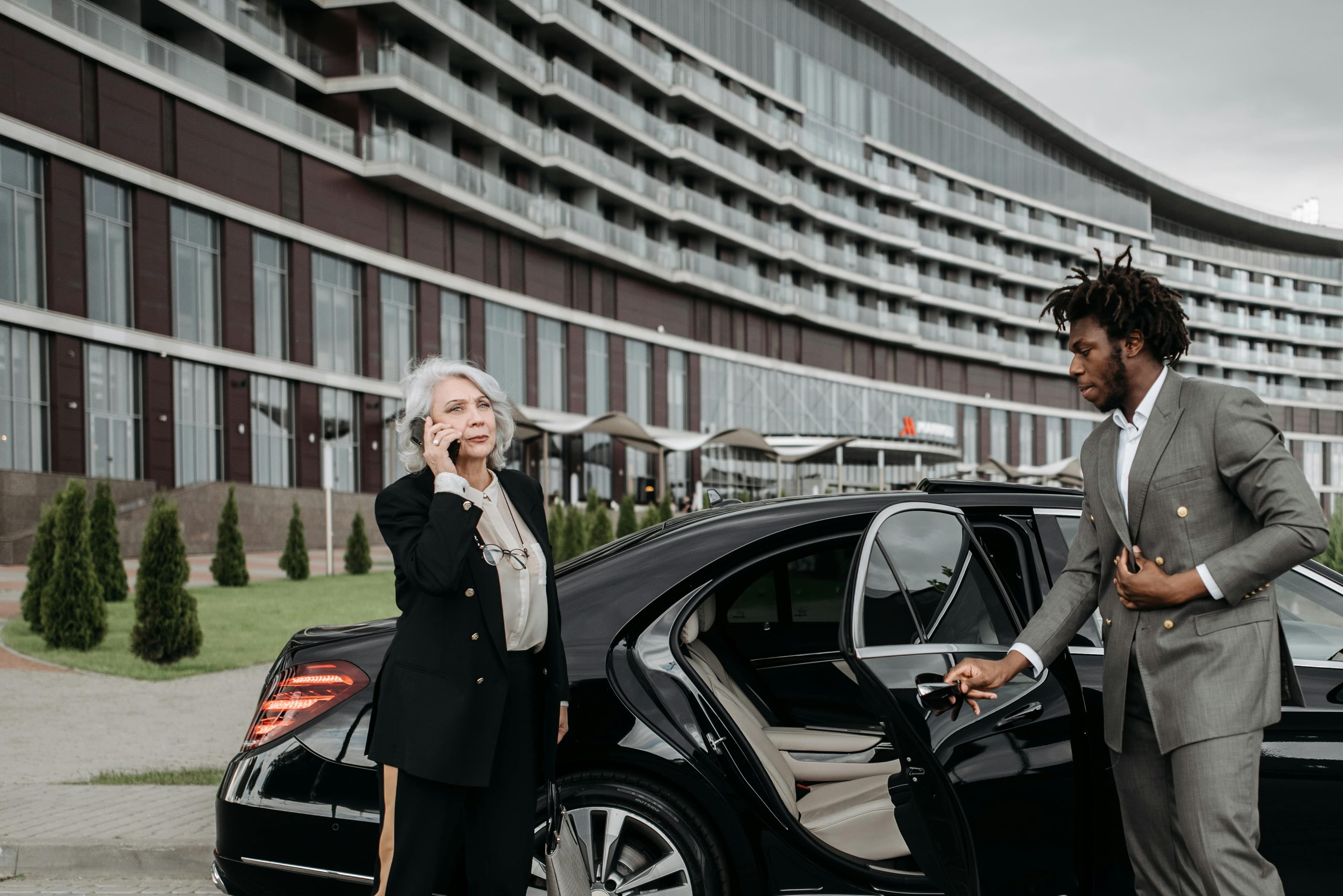 The Ultimate Guide to Exploring Seattle with a Private Car Service